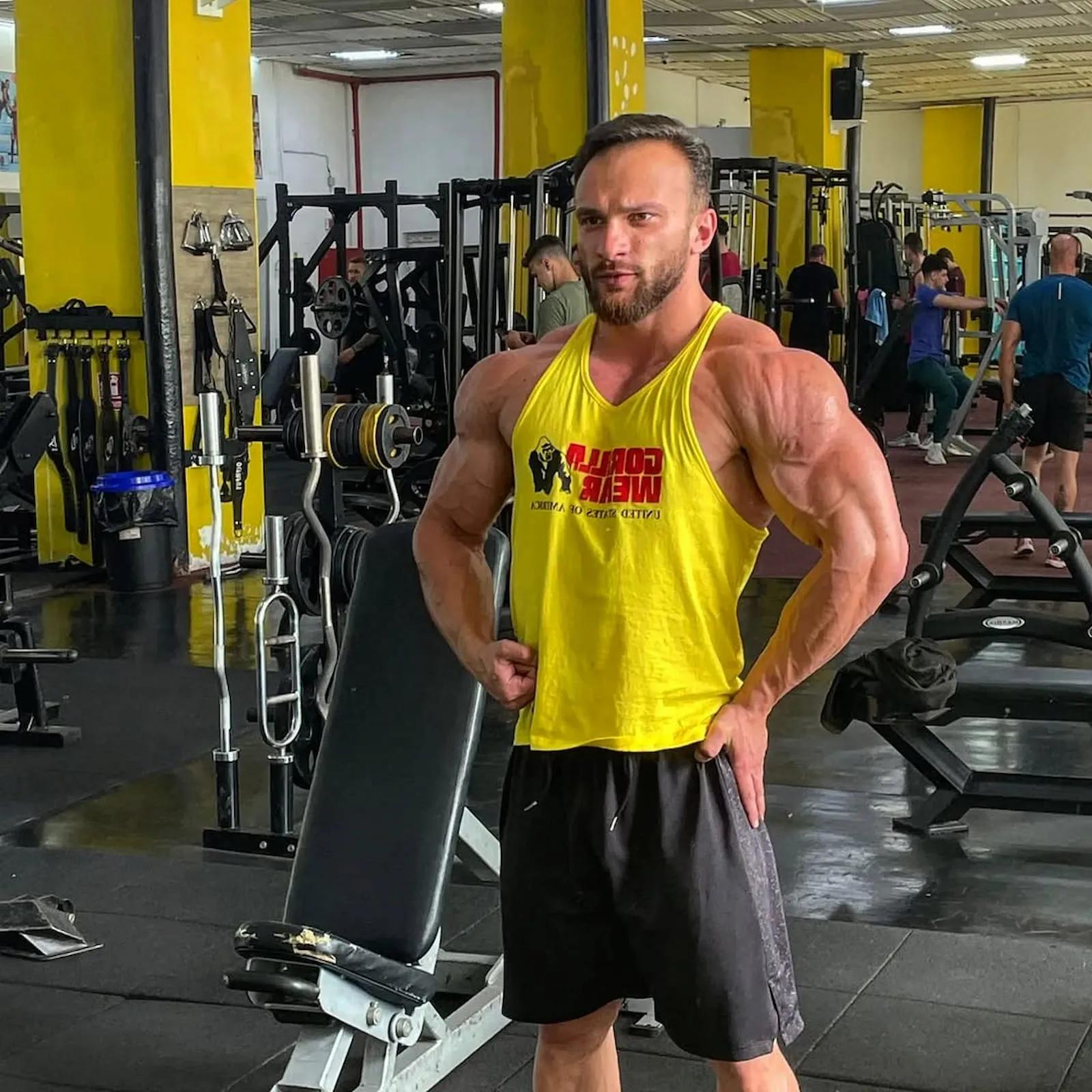 Iulian Nedelcu – antrenor CrossGym Târgoviște; multiplu campion național, participant Olympia Amateur